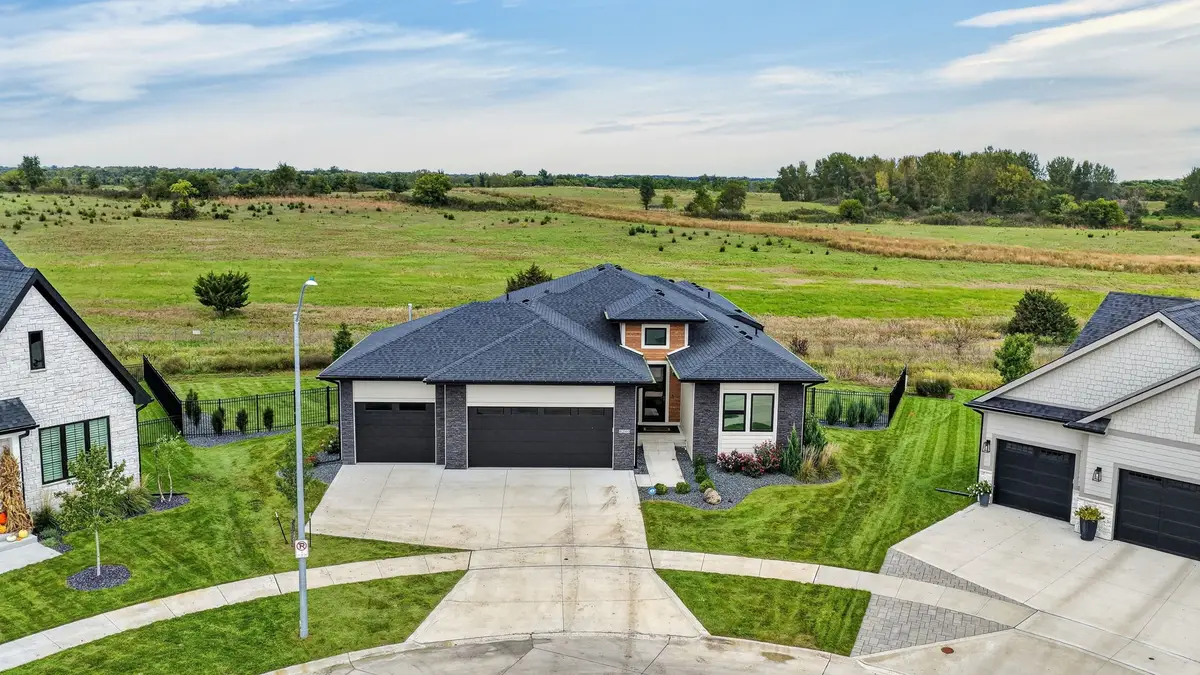 8240 Mahon Court, Johnston, IA 50131 - #1
