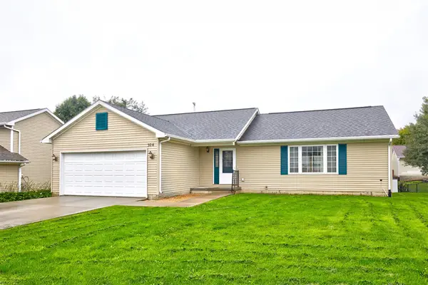 304 Walnut Circle, Dexter, IA 50070