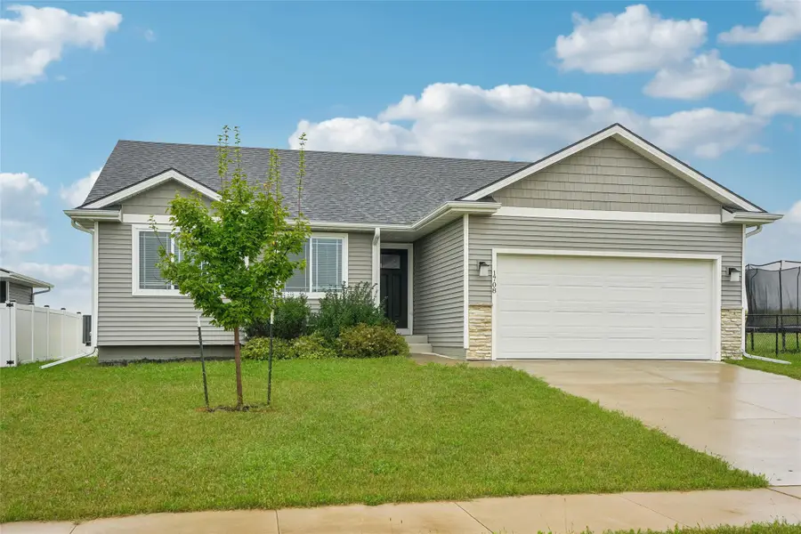 1708 E Euclid Avenue, Indianola, IA 50125 - #2