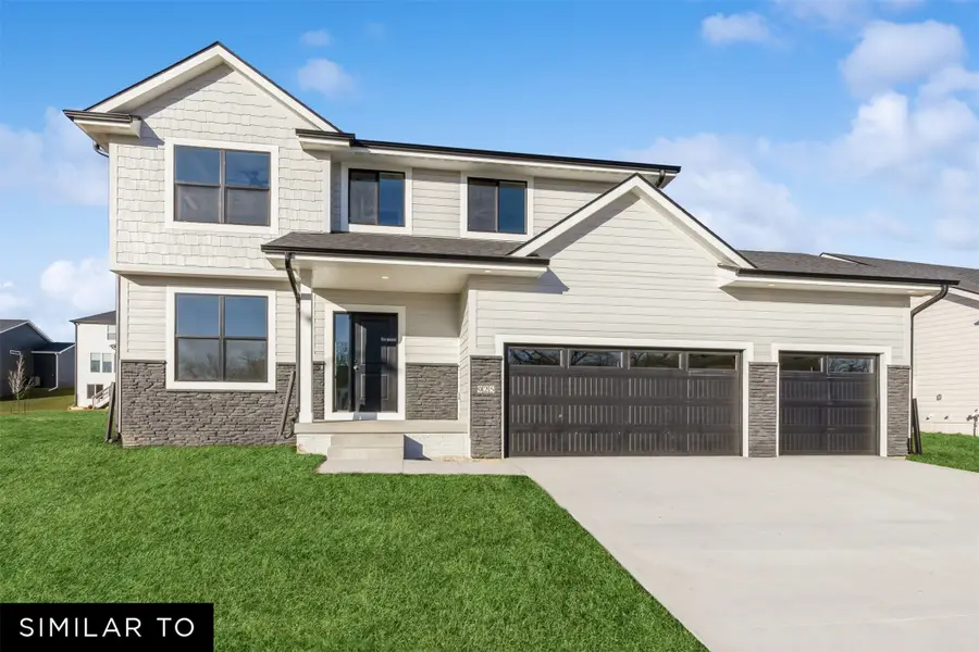 2716 NW Fairfield Drive, Ankeny, IA 50023 - #2