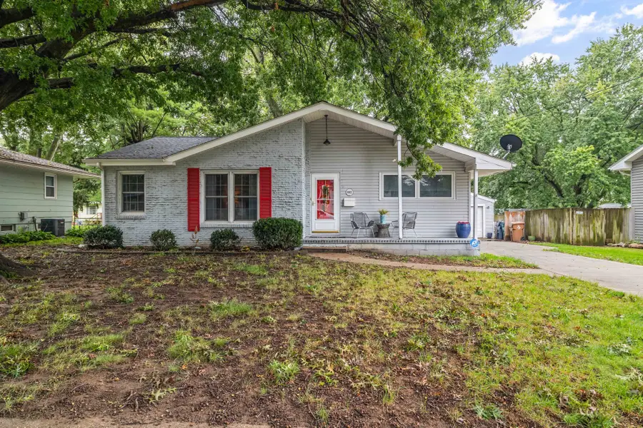 8512 Horton Avenue, Urbandale, IA 50322 - #2