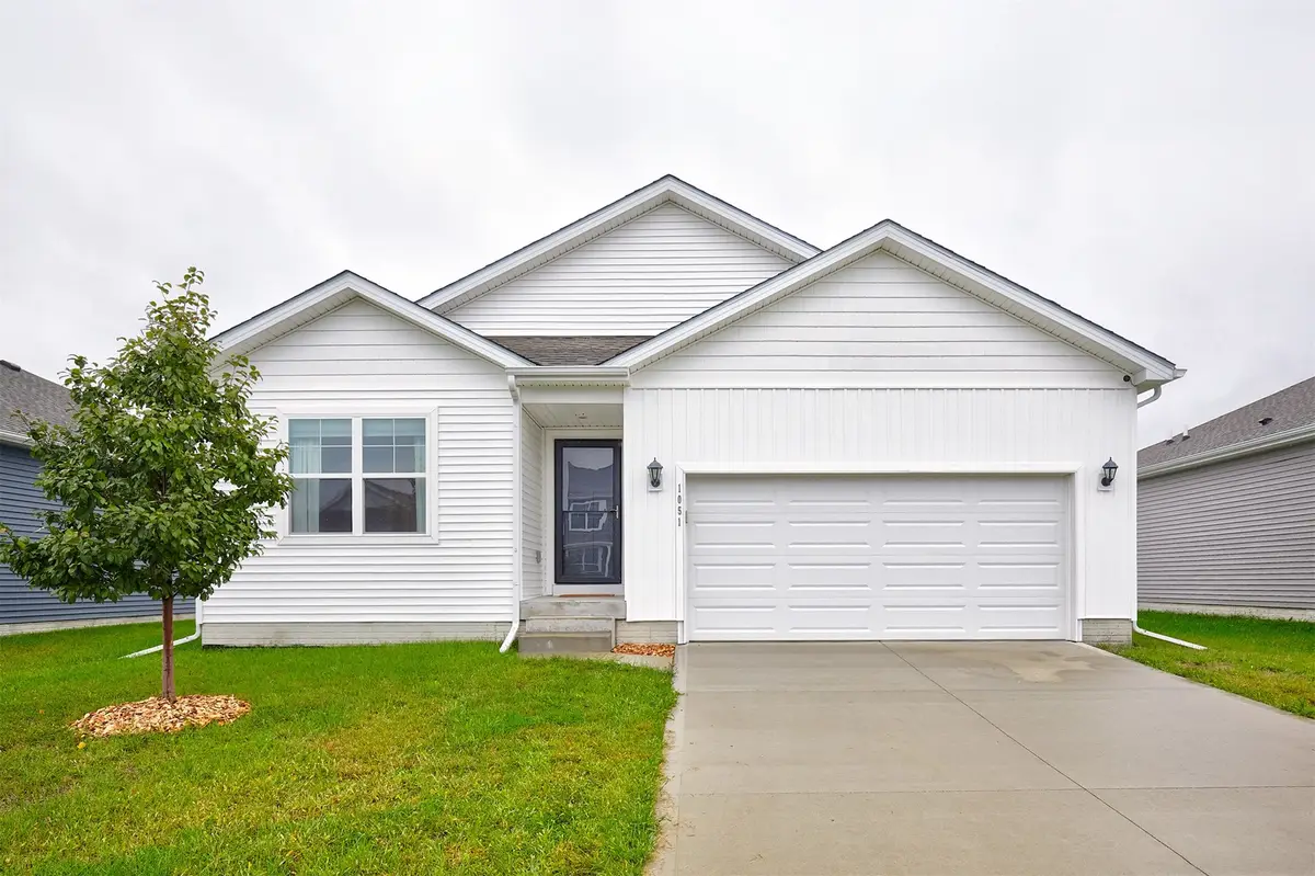 1051 35th Street Sw, Altoona, IA 50009 - #1