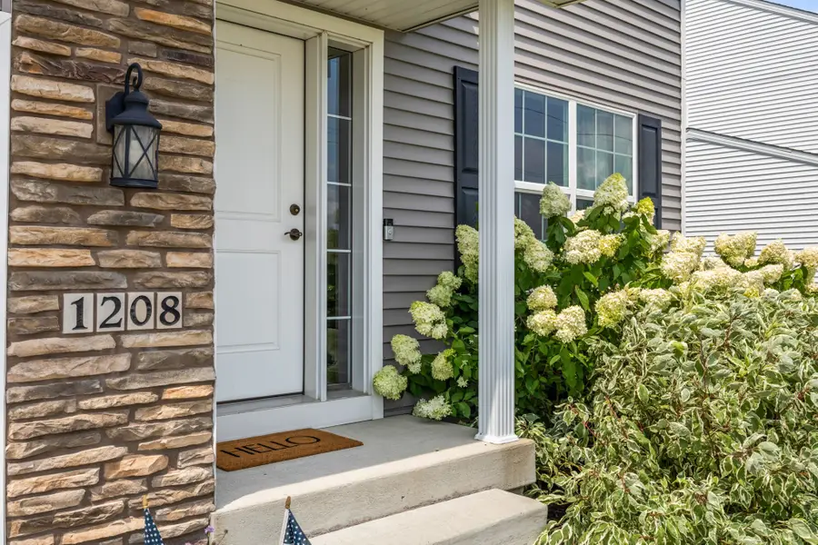 1208 Pleasant Street Se, Bondurant, IA 50035 - #2