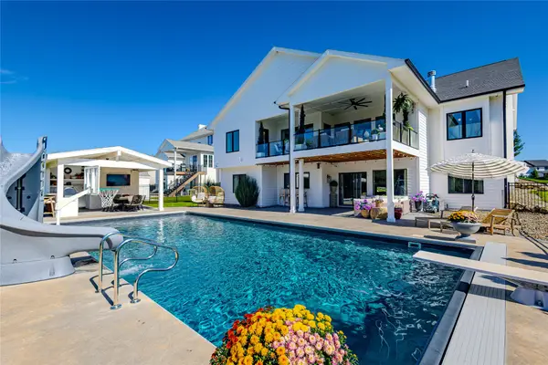 3600 NW 178th Court, Clive, IA 50325