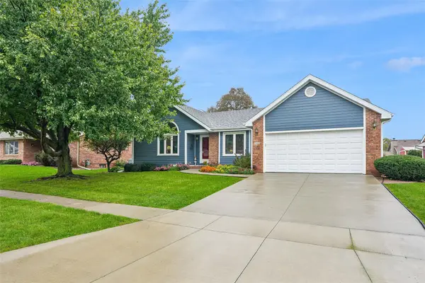2402 N 7th Avenue E, Newton, IA 50208