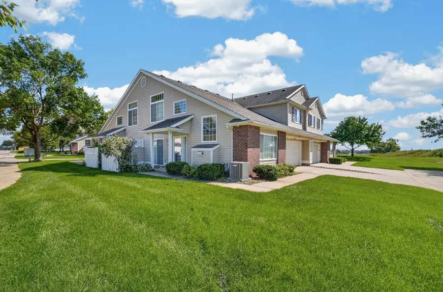 5404 Longview Court #3, Johnston, IA 50131 - #2