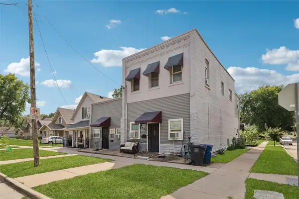 2618 E 9th Street, Des Moines, IA 50316