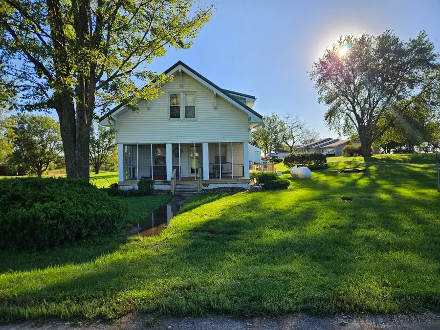 107 S Lincoln Street, Van Wert, IA 50262 - #3