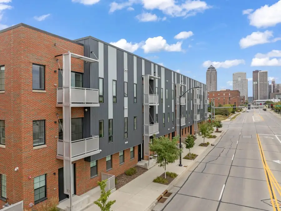 400 SW 7th Street #201, Des Moines, IA 50309 - #2