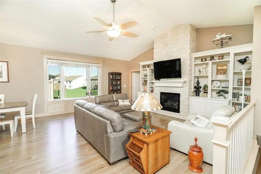 3232 13th Avenue Se, Altoona, IA 50009 - #3