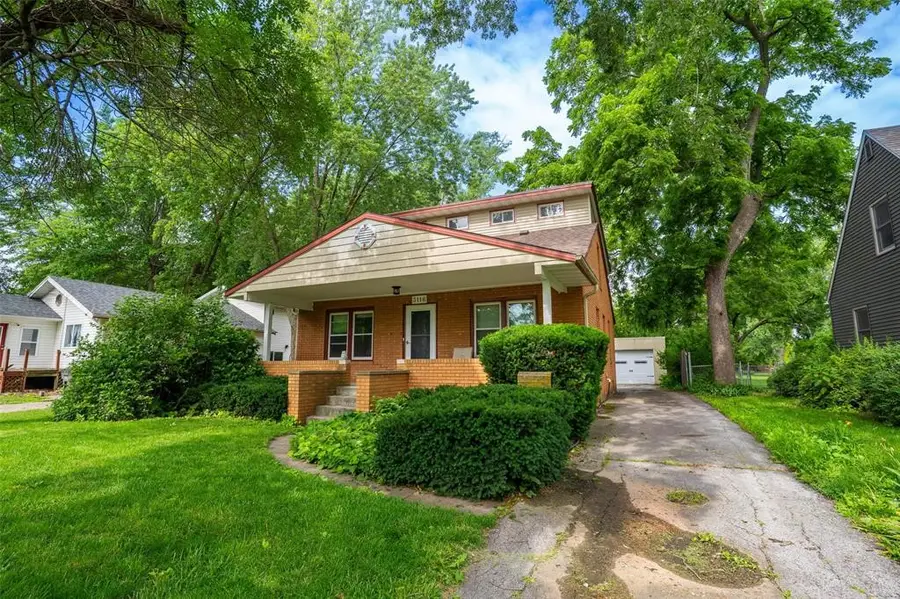 3116 52nd Street, Des Moines, IA 50310 - #3