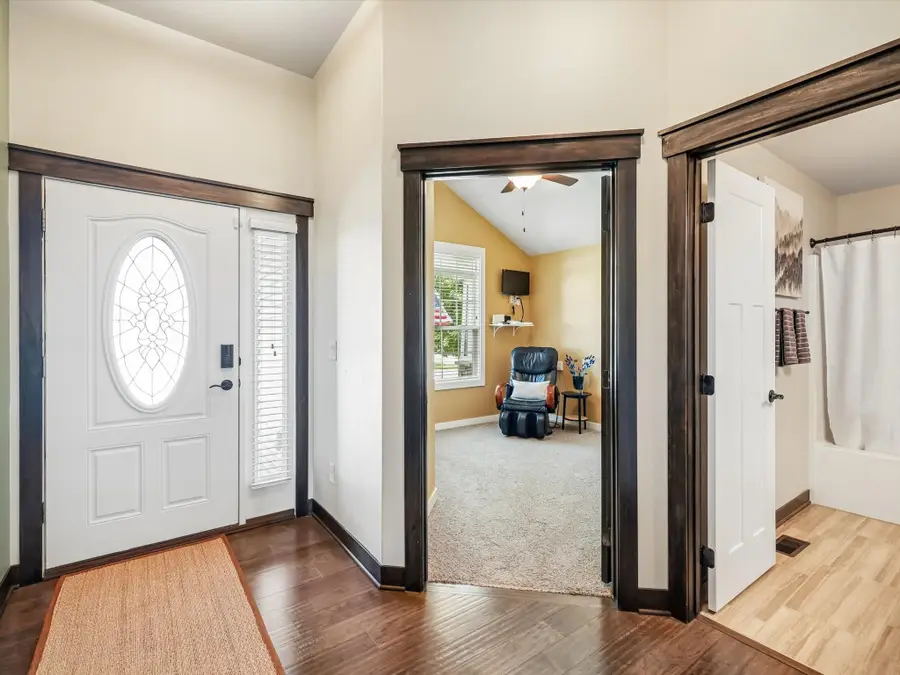 2455 E Highview Drive, Des Moines, IA 50320 - #3