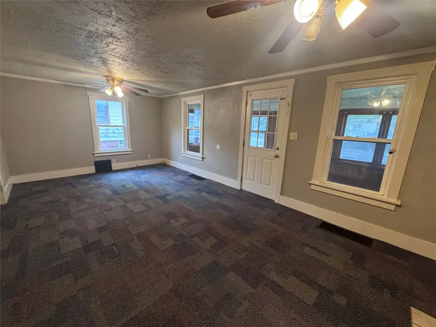 2222 SW 1st Street, Des Moines, IA 50315 - #3