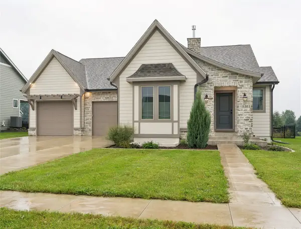 120 N 36th Street, Cumming, IA 50061