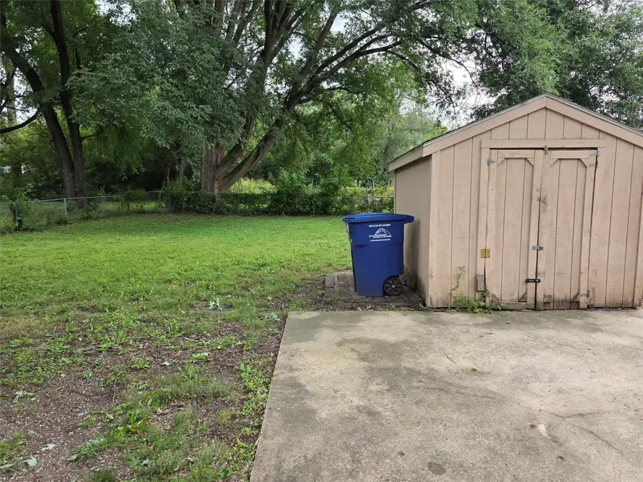 1619 E 29th Street, Des Moines, IA 50317 - #3