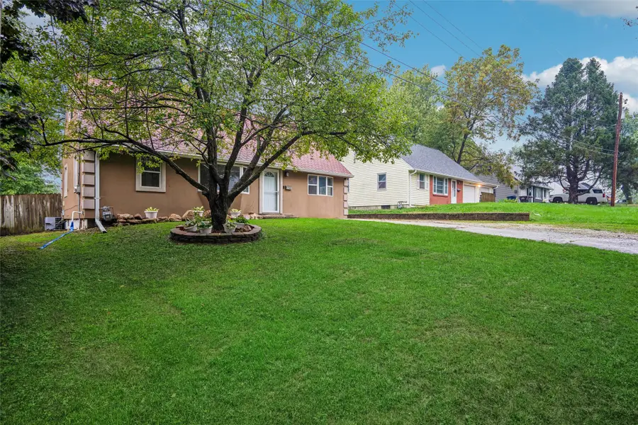 7302 SW 16th Street, Des Moines, IA 50315 - #2