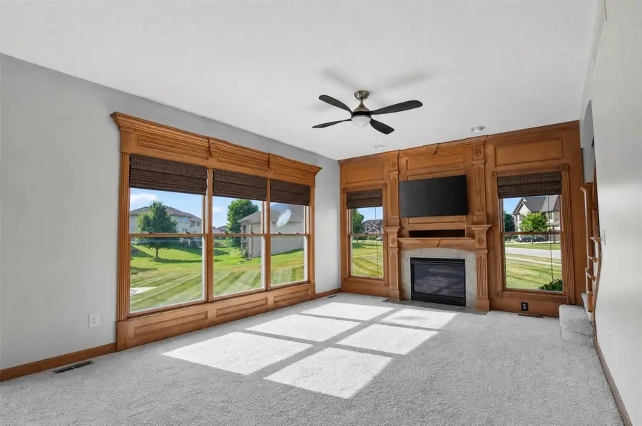 1621 5th Avenue Sw, Altoona, IA 50009 - #2