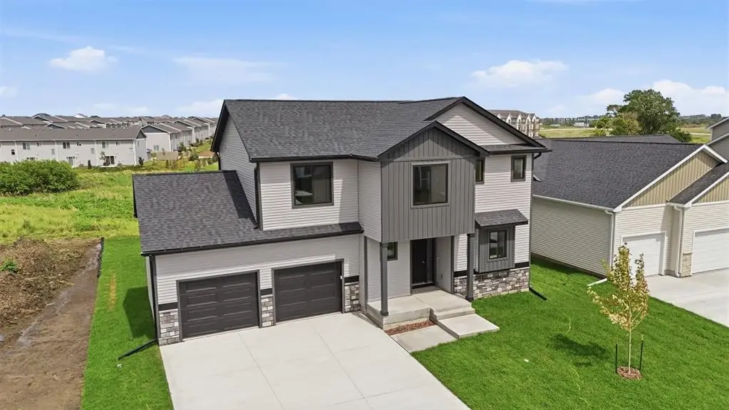 1185 Prairie Village Court, Waukee, IA 50263 - #1