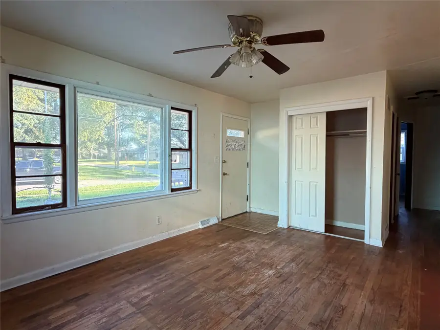 3300 Madison Avenue, Des Moines, IA 50310 - #2