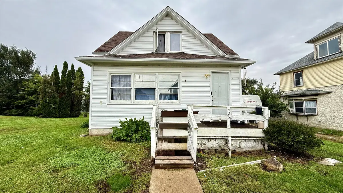 406 Bromley Street, Marshalltown, IA 50158 - #1