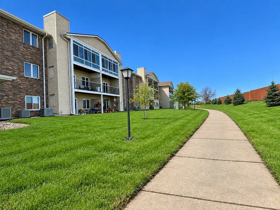 405 SE Delaware Avenue #303, Ankeny, IA 50021 - #2