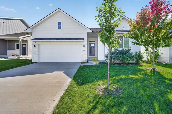 700 SE Drumlin Drive, Waukee, IA 50263