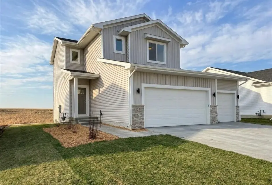 621 Fremont Avenue, Ames, IA 50014 - #1