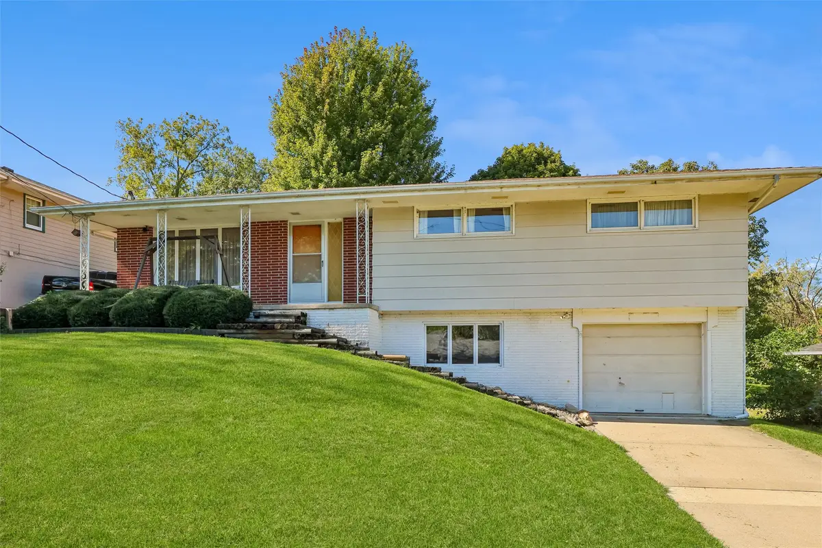 109 Walnut Drive, Newton, IA 50208 - #1