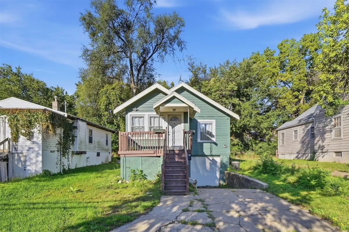 926 28th Street, Des Moines, IA 50312 - #1