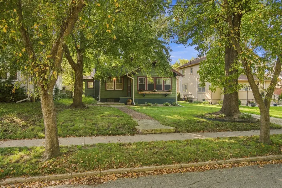 1436 43rd Street, Des Moines, IA 50311 - #2