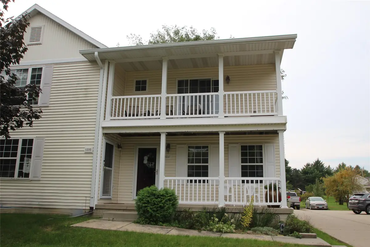 1237 SW Twin Gates Drive, Ankeny, IA 50023 - #1