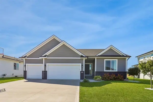 308 Creekside Drive Sw, Bondurant, IA 50035