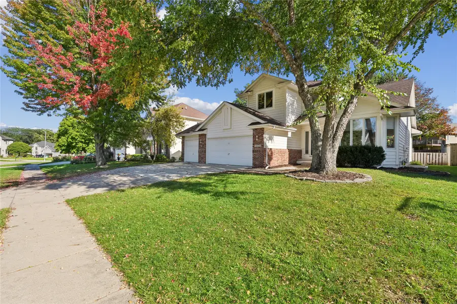 12222 Sunset Terrace, Clive, IA 50325 - #2