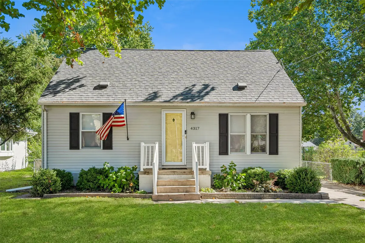 4317 70th Street, Urbandale, IA 50322 - #1