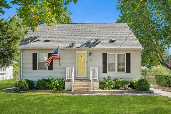 4317 70th Street, Urbandale, IA 50322