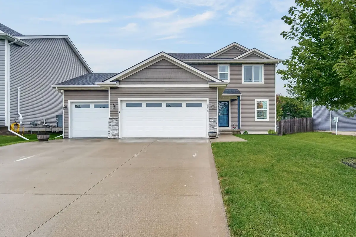 3210 88th Street, Urbandale, IA 50322 - #1