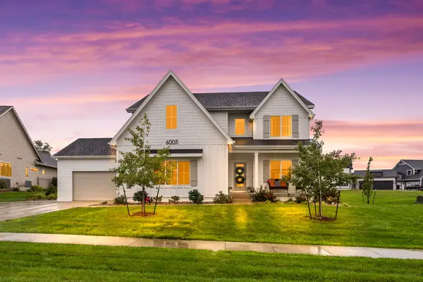 6005 NE Briarwood Drive, Ankeny, IA 50021