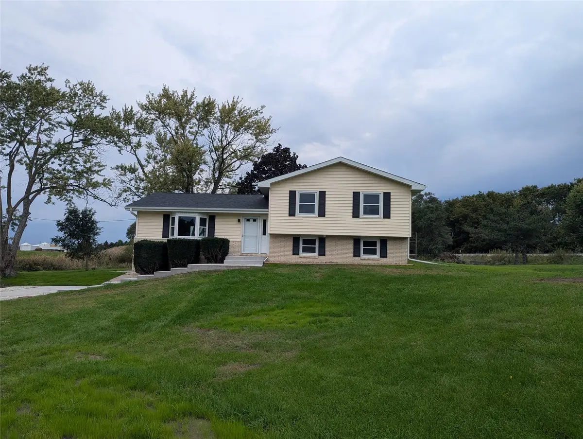 104 Elm Avenue Sw, Mitchellville, IA 50169 - #1