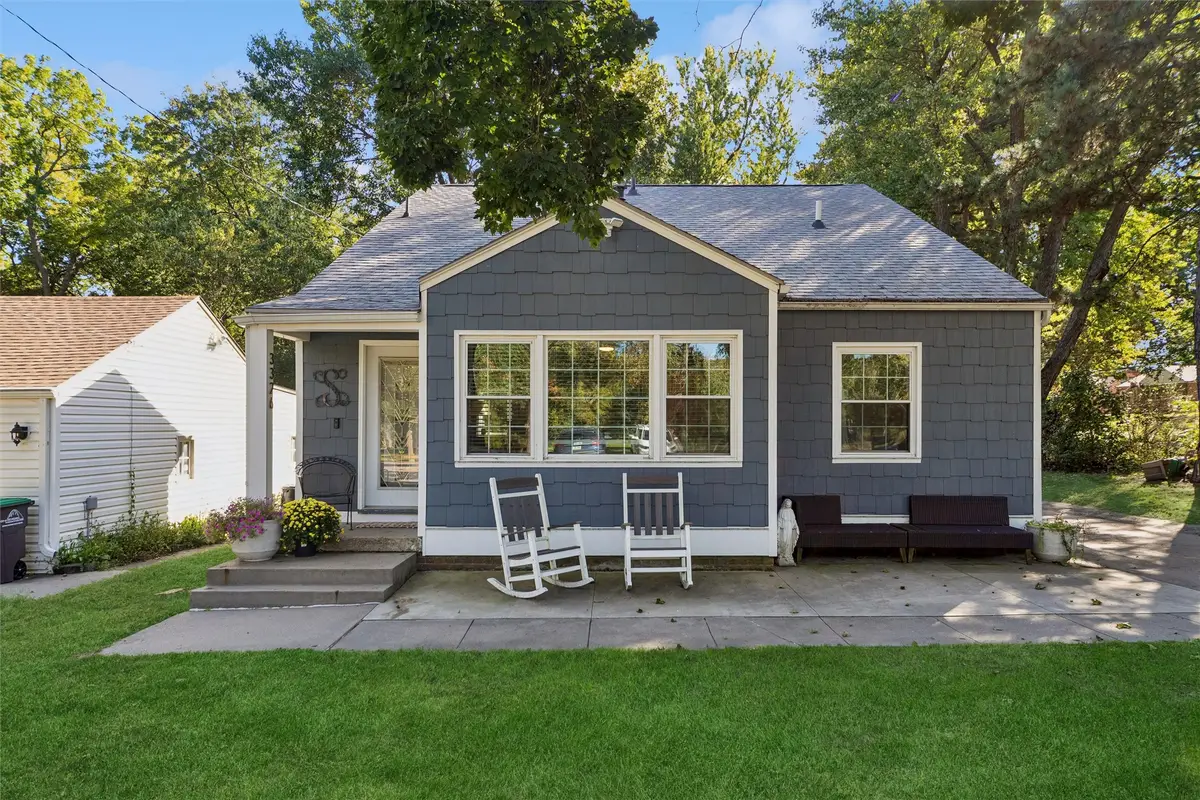 3326 Adams Avenue, Des Moines, IA 50310 - #1