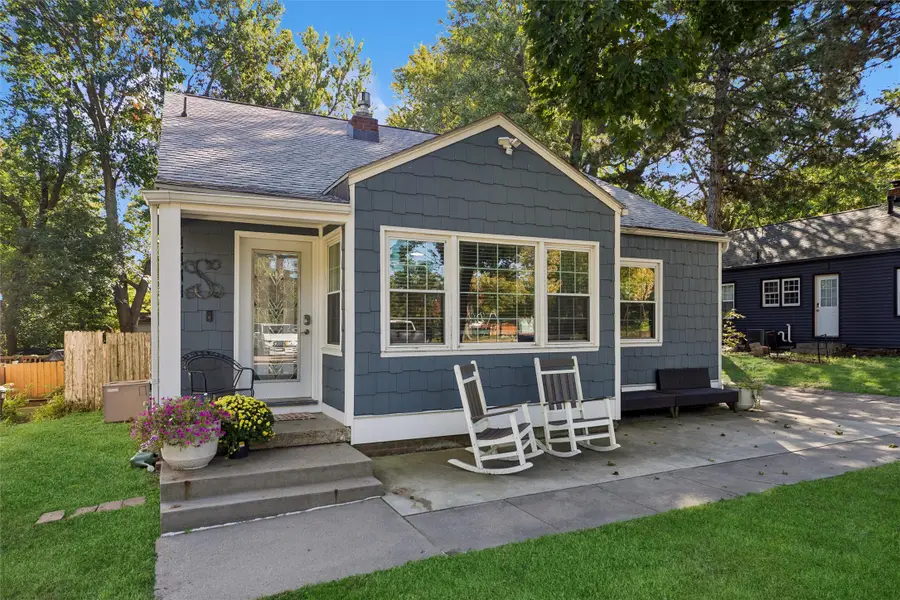 3326 Adams Avenue, Des Moines, IA 50310 - #2