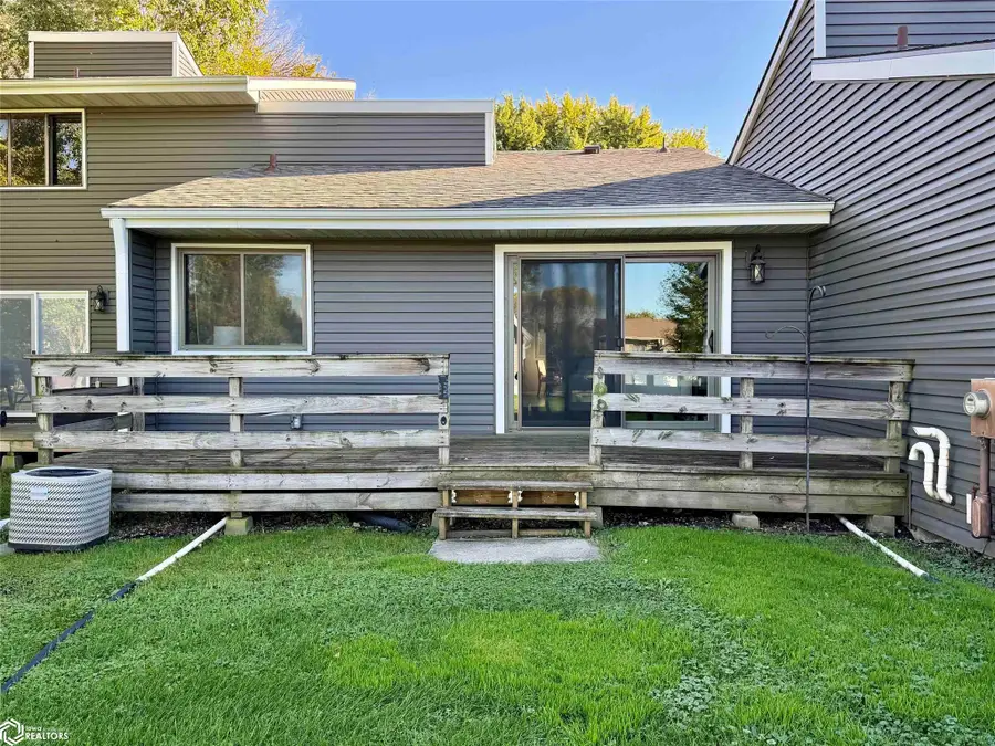 1010 Village Road #7, Clear Lake, IA 50428 - #2