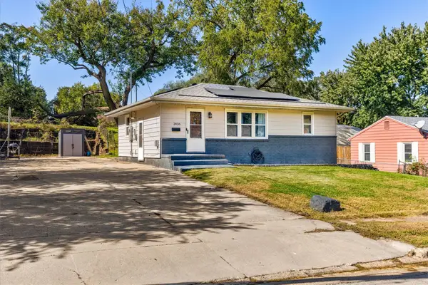 2436 SE 7th Street, Des Moines, IA 50315