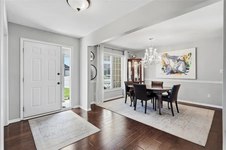 14203 Oak Brook Drive, Urbandale, IA 50323 - #2