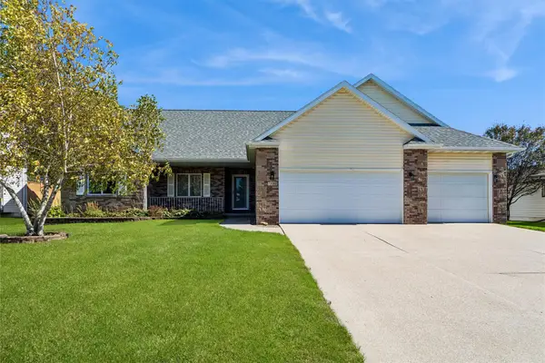 1895 Andrews Drive, Pleasant Hill, IA 50327