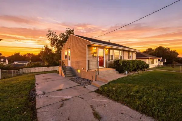 2637 Grandview Avenue, Des Moines, IA 50317