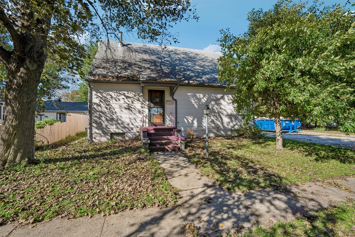 105 N C Street, Indianola, IA 50125 - #1