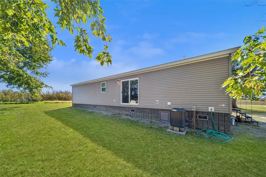 1233 Virginia Street, Columbia, IA 50057 - #2