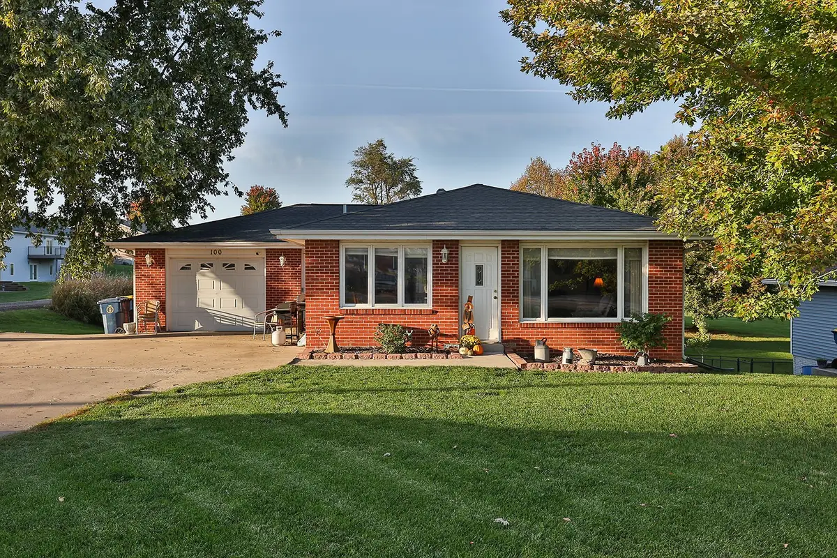 100 Vermeer Road, Pella, IA 50219 - #1