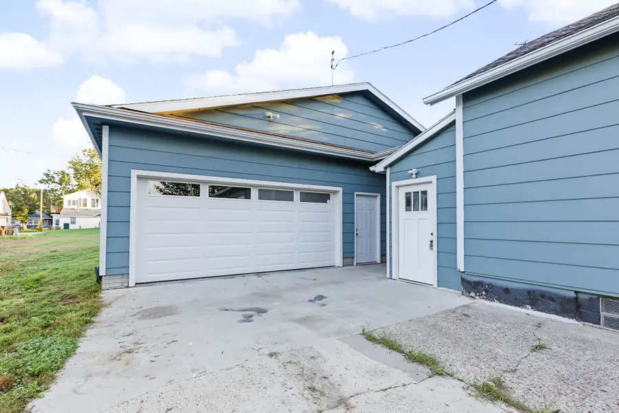 2442 Logan Avenue, Des Moines, IA 50317 - #3