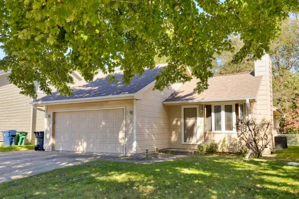3841 92nd Drive, Urbandale, IA 50322